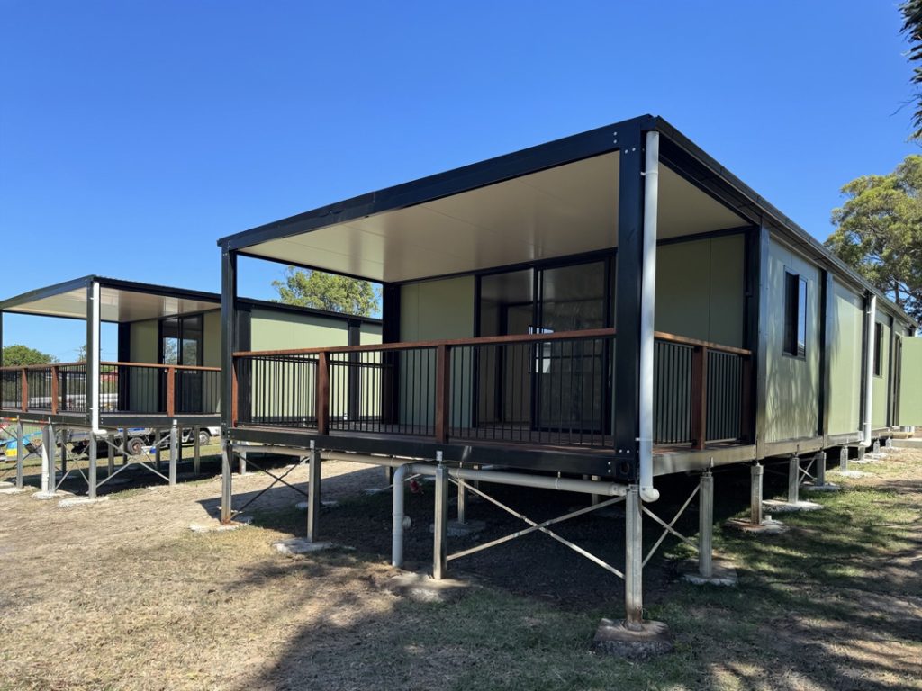Schools 6x9m Green Exterior